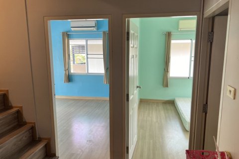 House in San Kamphaeng, Thailand 3 bedrooms № 164084 - photo 26