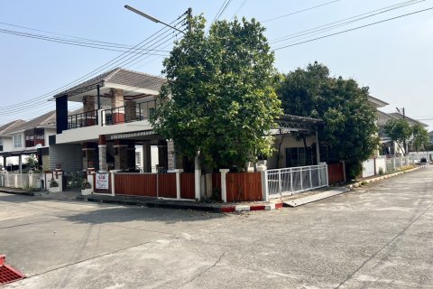 House in San Kamphaeng, Thailand 3 bedrooms № 164084 - photo 5