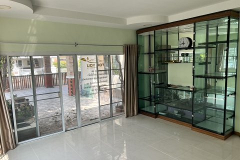 House in San Kamphaeng, Thailand 3 bedrooms № 164084 - photo 18