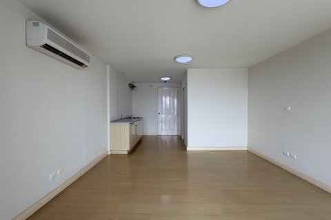 Кондоминиум с 1 спальней в Ваттхане, Бангкок, Таиланд № 205732 - фото 5