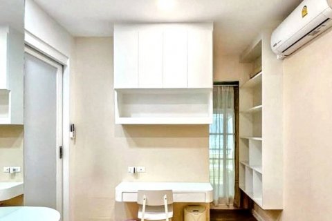 Condo à Bangkok, Thaïlande, 2 chambres  № 120426 - photo 10