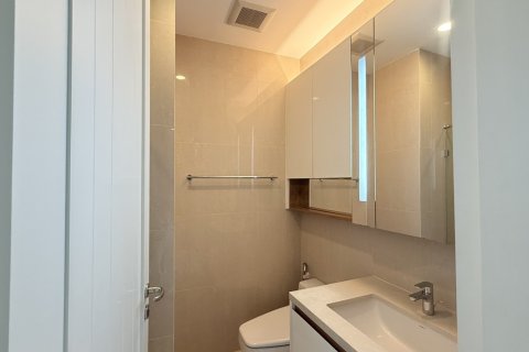 Condo in Pathum Wan, Bangkok, Thailand, 3 bedrooms № 201264 - photo 8