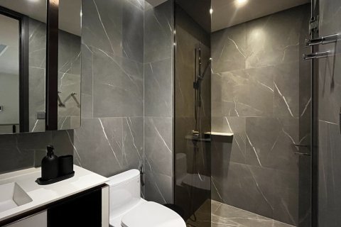Condo in Watthana, Bangkok, Thailand, 2 bedrooms № 201265 - photo 3