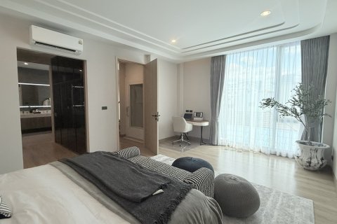 House in Phaya Thai, Bangkok, Thailand 3 bedrooms № 201260 - photo 16
