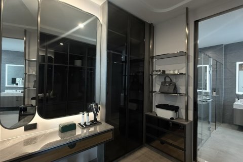 House in Phaya Thai, Bangkok, Thailand 3 bedrooms № 201260 - photo 14