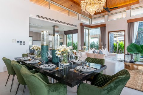 Villa in Phuket, Thailand 4 bedrooms № 140117 - photo 12