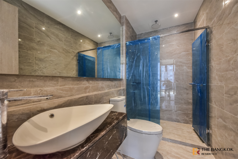 Condo in Bangkok, Thailand, 1 bedroom № 184924 - photo 1