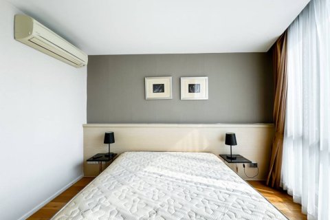 Condo in Bangkok, Thailand, 2 bedrooms  № 152393 - photo 8