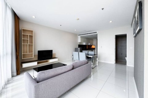 Condo in Bangkok, Thailand, 2 bedrooms  № 152393 - photo 5