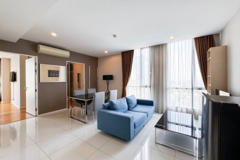 Кондоминиум с 2 спальнями в Бангкоке, Таиланд № 152389 - фото 1