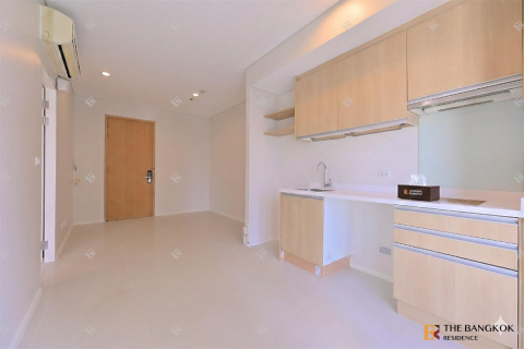 Condo in Bangkok, Thailand, 1 bedroom № 185002 - photo 2