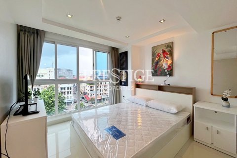 Condo in Pattaya, Thailand, 2 bedrooms № 197682 - photo 9