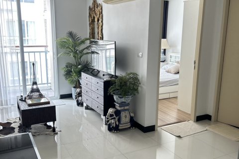 Condo in Bangkok, Thailand, 1 bedroom  № 146606 - photo 1