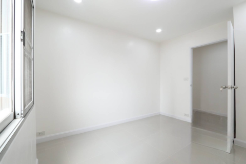 Condo à Yan Nawa, Bangkok, Thaïlande, 2 chambres  № 149207 - photo 8