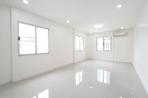 Condo à Yan Nawa, Bangkok, Thaïlande, 2 chambres  № 149207 - photo 3