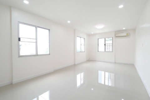 Condo à Yan Nawa, Bangkok, Thaïlande, 2 chambres  № 149207 - photo 4