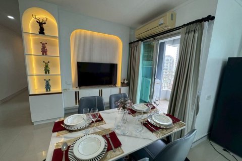 Condo in Pattaya, Thailand, 2 bedrooms  № 168881 - photo 1