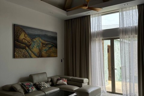 Villa in Phuket, Thailand 3 bedrooms № 168883 - photo 2