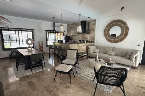 Villa in Ko Samui, Thailand 2 bedrooms № 168884 - photo 6