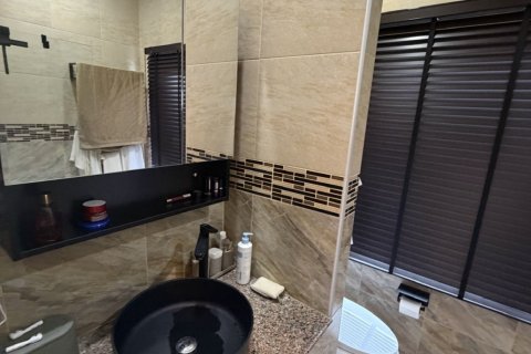 Villa in Ko Samui, Thailand 2 bedrooms № 168884 - photo 16