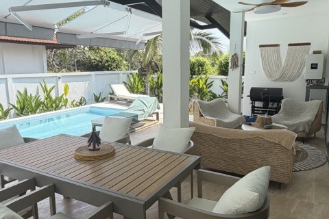 Villa in Ko Samui, Thailand 2 bedrooms № 168884 - photo 22