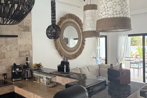 Villa in Ko Samui, Thailand 2 bedrooms № 168884 - photo 9