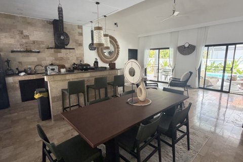 Villa in Ko Samui, Thailand 2 bedrooms № 168884 - photo 7