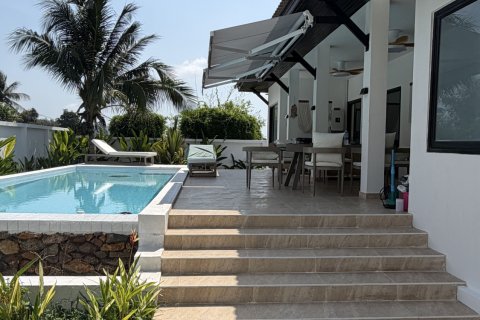 Villa in Ko Samui, Thailand 2 bedrooms № 168884 - photo 2