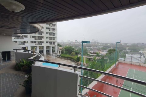 Condo in Suan Luang, Bangkok, Thailand, 2 bedrooms  № 148088 - photo 5