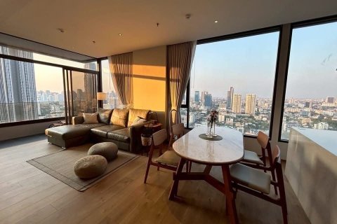 Кондоминиум с 2 спальнями в Ваттхане, Бангкок, Таиланд № 148087 - фото 3