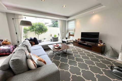 Duplex in Chatuchak, Bangkok, Thailand 5 bedrooms № 138929 - photo 2