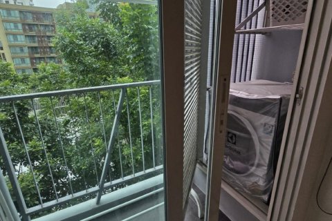 Studio dans le Condo à Watthana, Bangkok, Thaïlande  № 170980 - photo 17