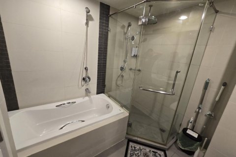 Studio dans le Condo à Watthana, Bangkok, Thaïlande  № 170980 - photo 15