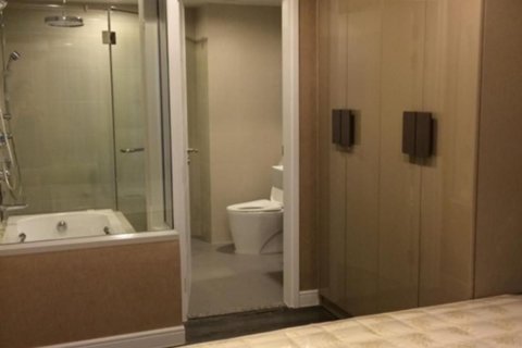 Studio dans le Condo à Watthana, Bangkok, Thaïlande  № 170980 - photo 12