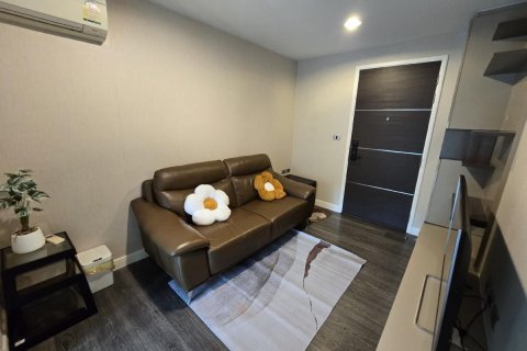 Studio dans le Condo à Watthana, Bangkok, Thaïlande  № 170980