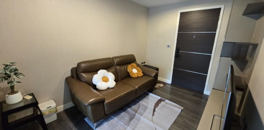 Studio dans le Condo à Watthana, Bangkok, Thaïlande  № 170980