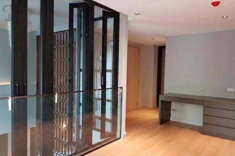 Condo in Pathum Wan, Bangkok, Thailand, 3 bedrooms  № 170976 - photo 10