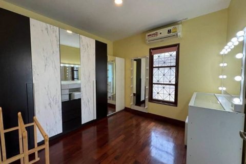 Villa in Pattaya, Thailand 5 bedrooms № 233650 - photo 7