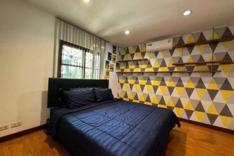 Villa in Pattaya, Thailand 5 bedrooms № 233650 - photo 8