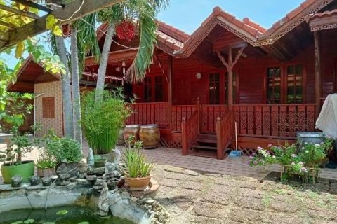 House in Tha Muang, Thailand 6 bedrooms № 138406 - photo 16