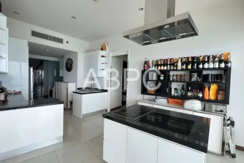 Condominio de 4 dormitorios en Pattaya, Tailandia № 211850 - foto 12