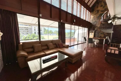 Condominio de 3 dormitorios en Jomtien Beach, Pattaya, Tailandia № 211851 - foto 23