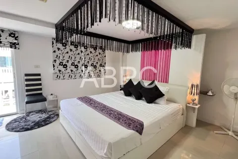 Adosado de 5 dormitorios en Pattaya, Tailandia № 211854 - foto 10