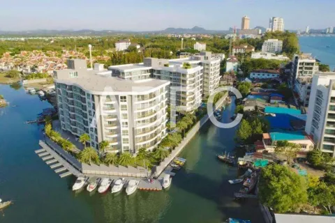 Studio in the Condo in Pattaya, Thailand № 211853