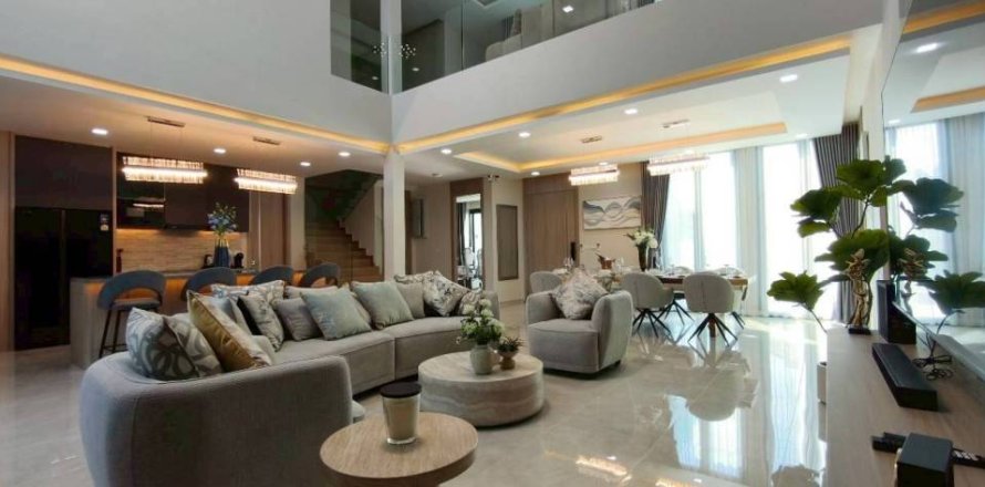 Villa in Pattaya, Thailand 5 bedrooms № 157426