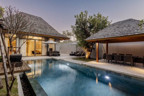Villa in Phuket, Thailand 4 bedrooms № 157423 - photo 6