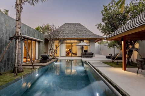 Villa in Phuket, Thailand 4 bedrooms № 157423 - photo 3