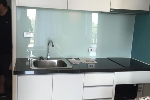 Condo sur Jomtien Beach, Pattaya, Thaïlande, 1 chambre  № 204267 - photo 9