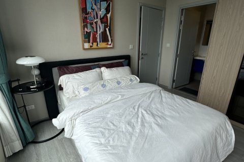 Condo in Watthana, Bangkok, Thailand, 2 bedrooms  № 163282 - photo 4