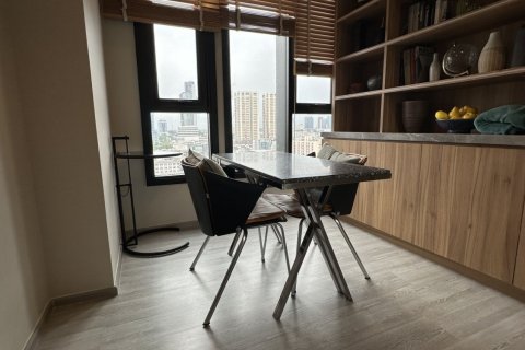 Condo in Watthana, Bangkok, Thailand, 2 bedrooms  № 163282 - photo 10